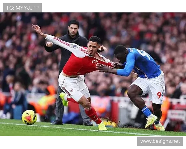 巴斯托尼vs萨利巴：年轻中卫全面能力解析