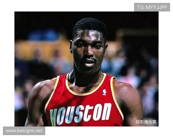 奥拉朱旺内线低位单打效率胜卡尔马龙引领禁区统治