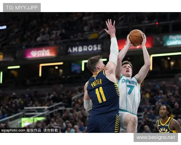 西亚卡姆挡拆强攻提升内线效率拉开与队友得分差距